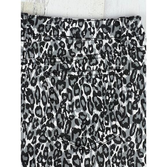 d. jeans Animal Leopard Print Denim Mini Skirt- Size Large - Picture 8 of 10